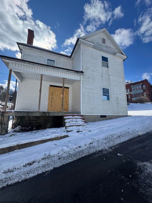 371 Hickman St, Clarksburg, WV, 26301-3759 | Card Image