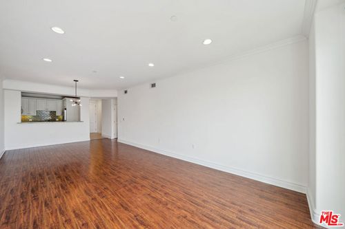 404-1050 S Holt Ave, Los Angeles, CA, 90035-2021 | Card Image