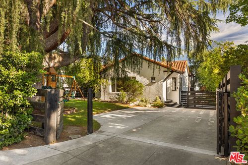 956 Parkman St, Altadena, CA, 91001 | Card Image