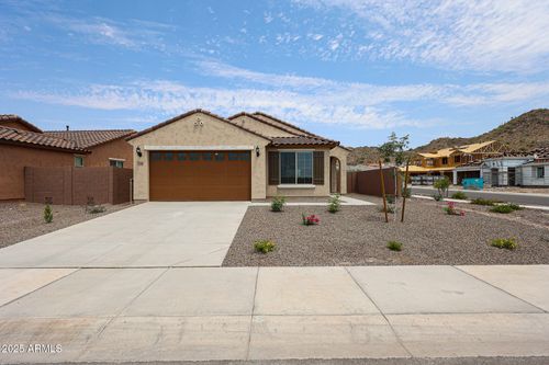 7106 W Hedge Hog Pl, Peoria, AZ, 85383-6403 | Card Image