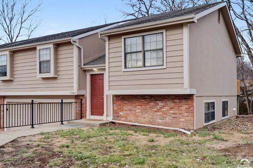 2904 University Drive, Lawrence, KS, 66049 | Card Image