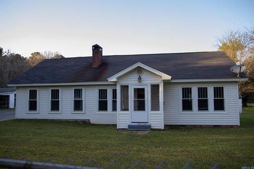 2214 Sullivan Rd, Bauxite, AR, 72011-9226 | Card Image