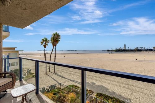 302-1 W 3rd St, Long Beach, CA, 90802-3008 | Card Image