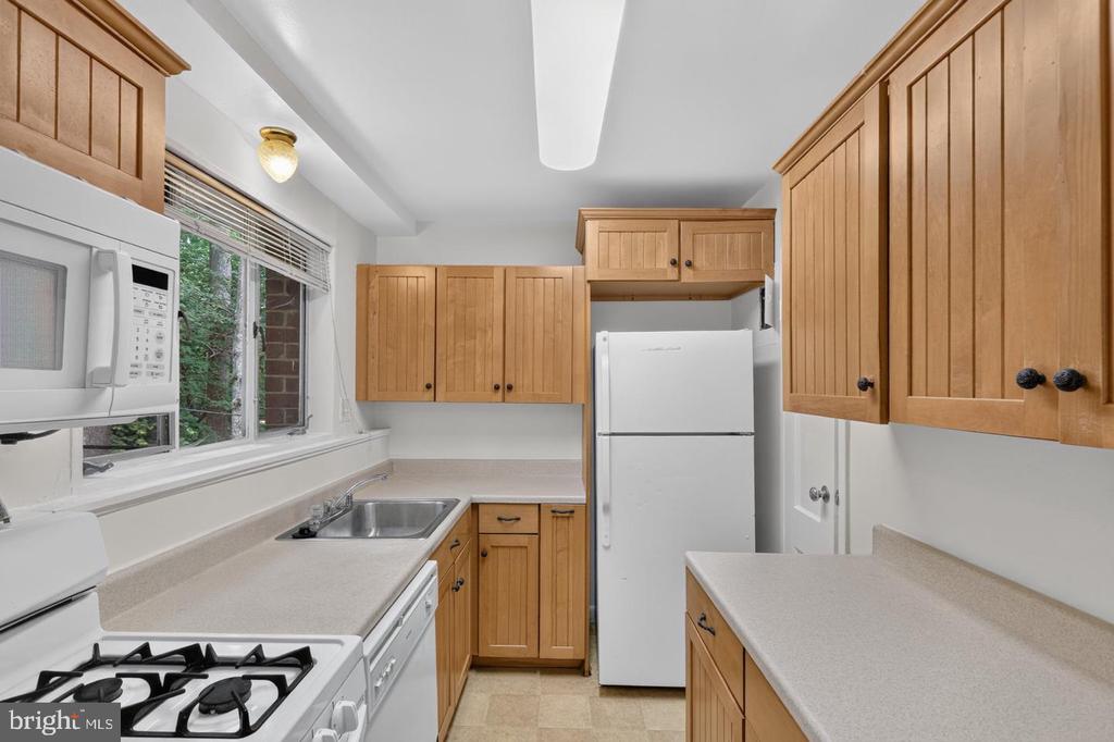 Residential Lease in BETHESDA 3