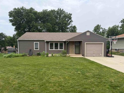 411 N 8th St, Akron, IA, 51001-8578 | Card Image
