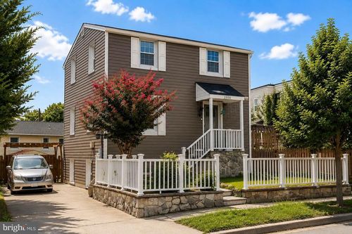 2000 S Langley St, ARLINGTON, VA, 22204-5327 | Card Image
