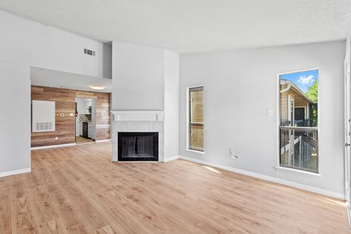 1907 W Loop, Austin, TX, 78758-5981 | Card Image