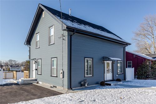 604 Smithfield Rd, North Providence, RI, 02904-3820 | Card Image