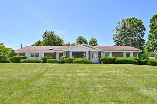 17925 Redvere Drive, Brookfield, WI, 53045 | Card Image