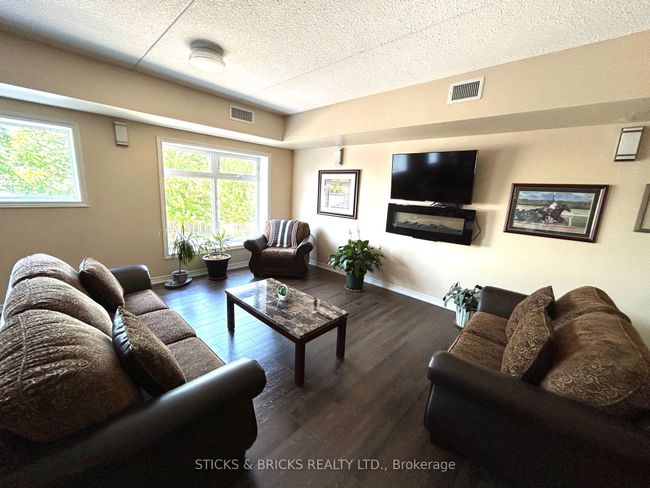 111 - 4644 Pettit Ave, Condo with 2 bedrooms, 2 bathrooms and 1 parking in Niagara Falls ON | Image 24
