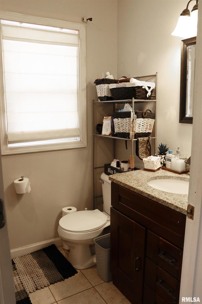 558 E Prospect St, House other with 3 bedrooms, 3 bathrooms and null parking in Farmington IL | Image 25