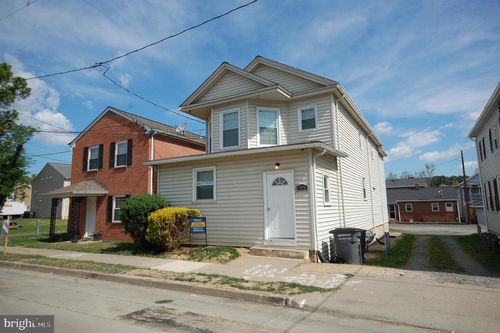 293 4th Ave, QUANTICO, VA, 22134-3474 | Card Image