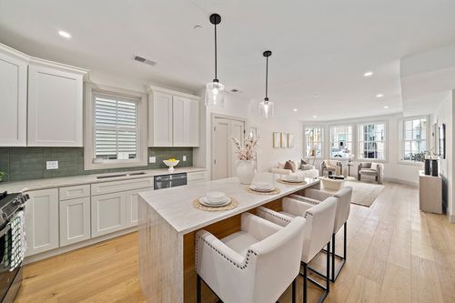 4-5 Breed St, Boston, MA, 02128-2605 | Card Image