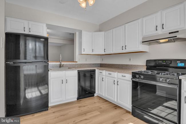 4660 Marksman Ct, Townhouse with 3 bedrooms, 2 bathrooms and null parking in HAMPSTEAD MD | Image 7