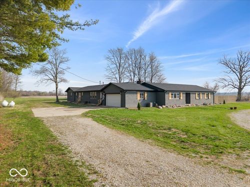 732 W 700 N, Fortville, IN, 46040-9714 | Card Image