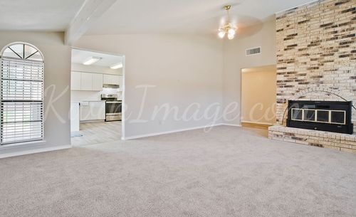 8528 Van Pelt Dr, Dallas, TX, 75228-5450 | Card Image