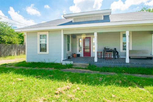 1017 Collier St, Denton, TX, 76201-6581 | Card Image