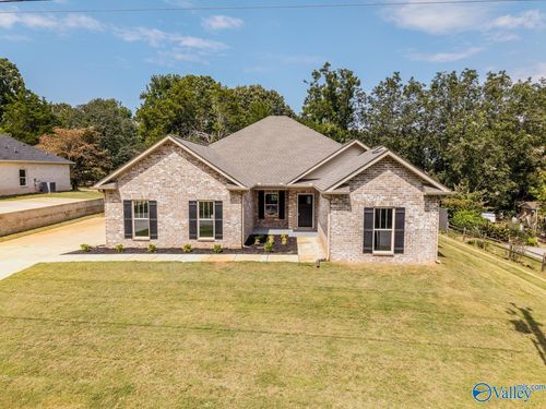 247 Wells Rd, Meridianville, AL, 35759-2329 | Card Image