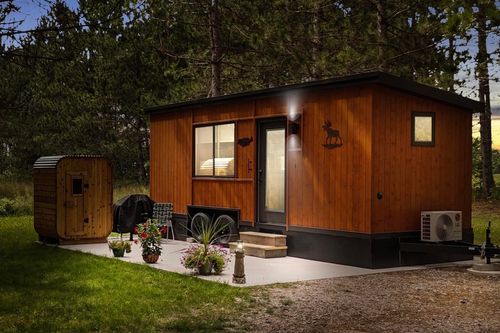 6168 Hudson Rd Sw, South Boardman, MI, 49680-9743 | Card Image