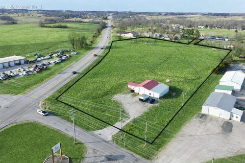 10088 Farm Road 2160, Cassville, MO, 65625-8672 | Card Image