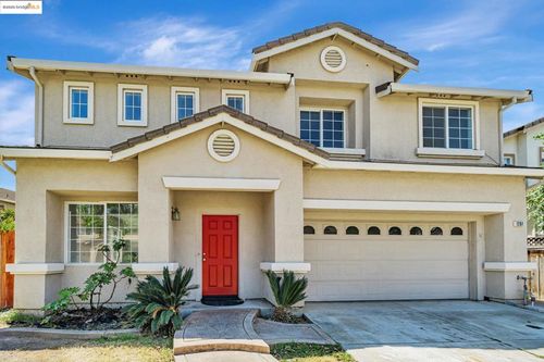 1261 King Loop, Tracy, CA, 95377-7911 | Card Image