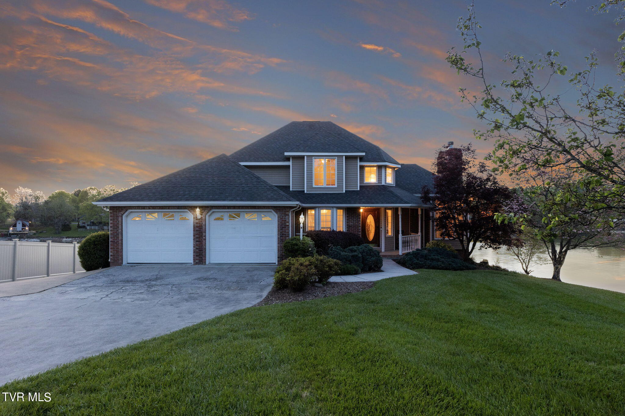 Cross Anchor Pl, Piney Flats, TN 37686