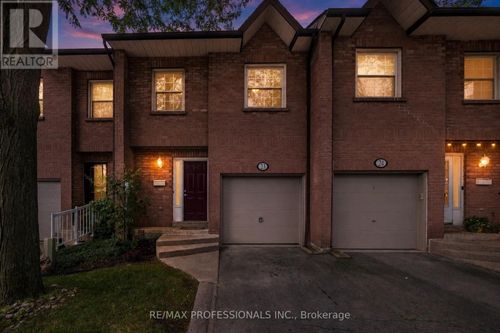 23-2004 Glenada Cres, Oakville, ON, L6H5P5 | Card Image