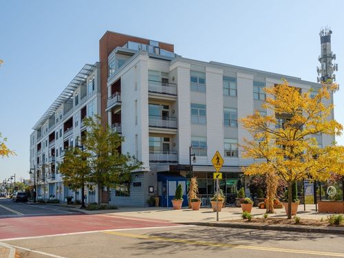 apt-206-23 Shipyard Dr, Hingham, MA, 02043-1609 | Card Image