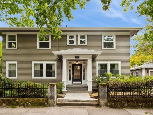 1130 Ne Brazee St, Portland, OR, 97212-4156 | Card Image