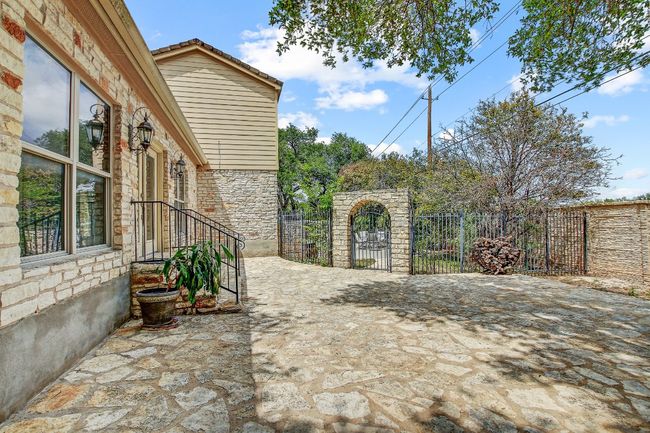 Extra patio | Image 30