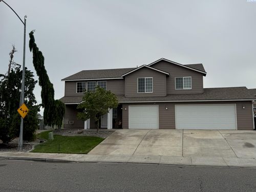 5602 Wrigley Dr, Pasco, WA, 99301-8466 | Card Image