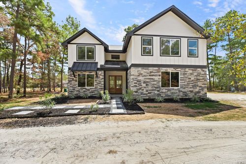 17068 Lively Rd, Waller, TX, 77484-6690 | Card Image