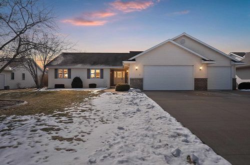 3133 Selma Court, GRAND CHUTE, WI, 54914 | Card Image