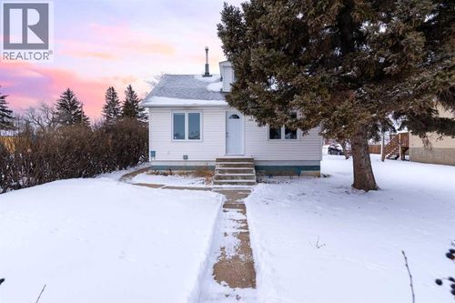 3402 49 Avenue, Lloydminster, SK, S9V0R5 | Card Image