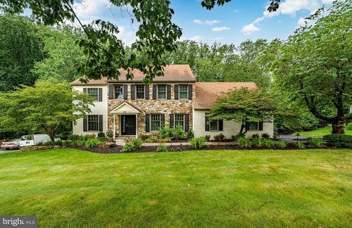 223 Cheshire Cir, WEST CHESTER, PA, 19380-6704 | Card Image
