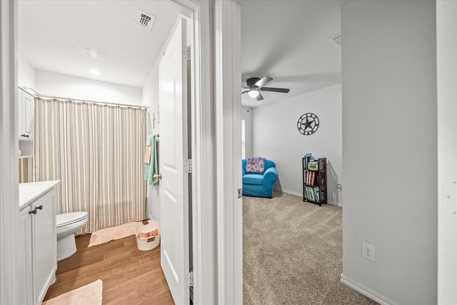 609 Autumn Ave, House other with 3 bedrooms, 2 bathrooms and null parking in Justin TX | Image 6