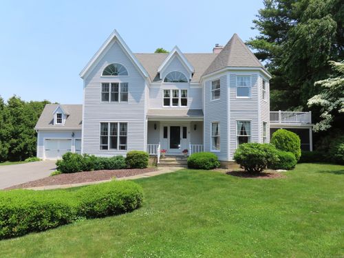 9 Academy Ln, Old Lyme, CT, 06371-2312 | Card Image