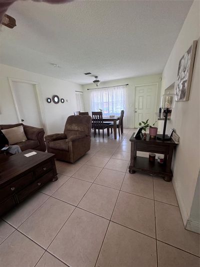 2A - 9607 Nw 4th St, Home with 2 bedrooms, 2 bathrooms and null parking in Coral Springs FL | Image 3