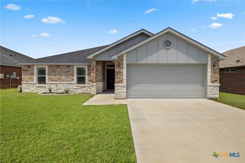 912 Damascus Dr, Belton, TX, 76513-4243 | Card Image