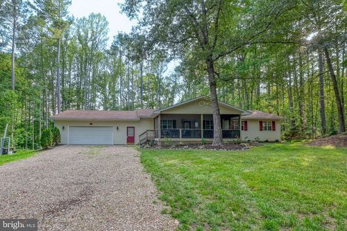 32 Miltons Ln, Louisa, VA, 23093-5557 | Card Image