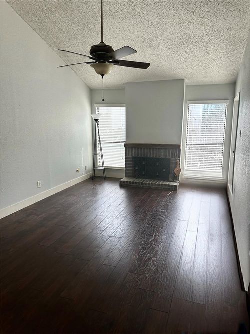 apt-30-10047 Westpark Dr, Houston, TX, 77042-5917 | Card Image