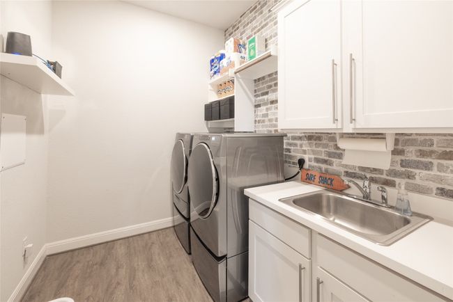 Laundry | Image 11