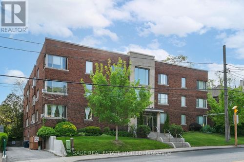 204-1840 Bathurst Street, Toronto (Humewood-Cedarvale), ON, M5P3K7 | Card Image