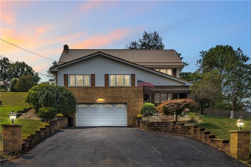 105 Northumberland Dr, Irwin, PA, 15642-3230 | Card Image