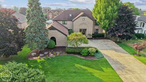 49540 Nautical Dr, Chesterfield, MI, 48047-2334 | Card Image