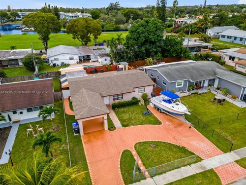 1820 N 27th Ave, Hollywood, FL, 33020-1923 | Card Image