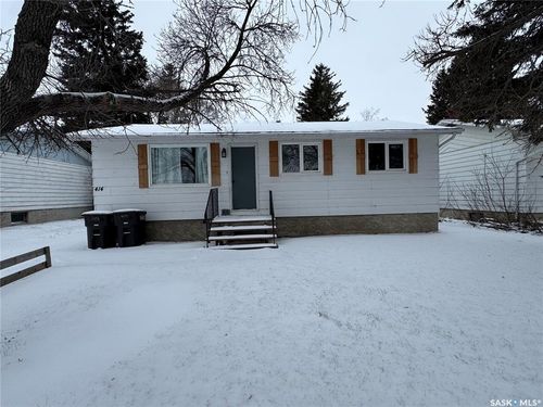 414 3rd Ave N, Naicam, SK, S0K2A1 | Card Image
