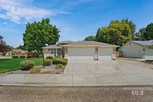 1468 E Bishop Dr, Eagle, ID, 83616-5296 | Card Image