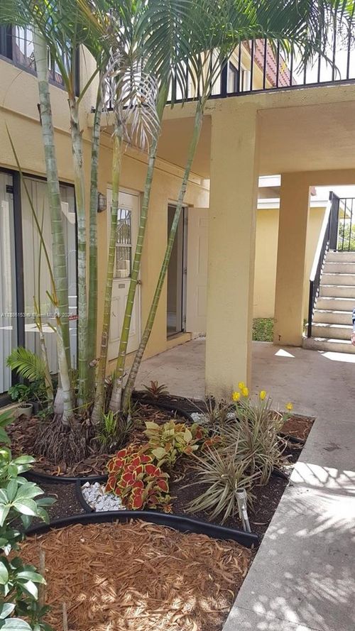 11386-11386 Royal Palm Blvd, Coral Springs, FL, 33065-6916 | Card Image