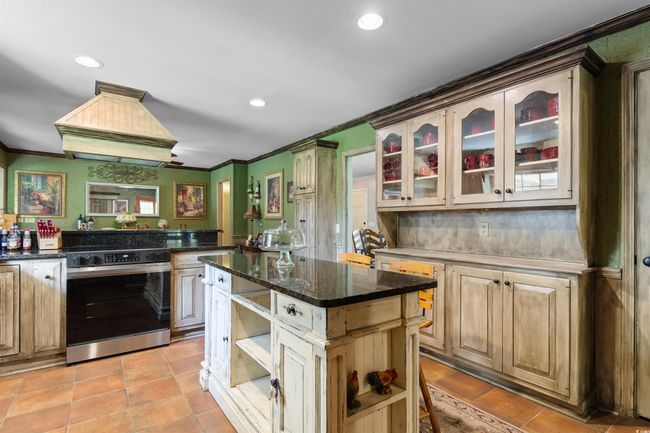 308 Old Stage Rd, House other with 4 bedrooms, 2 bathrooms and 4 parking in Mullins SC | Image 7